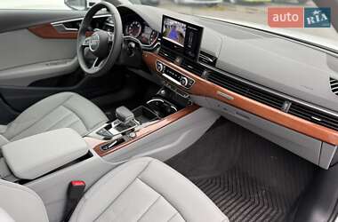 Седан Audi A4 2023 в Виннице
