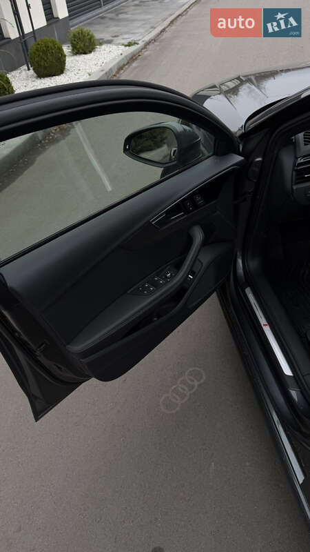 Седан Audi A4 2020 в Полтаві