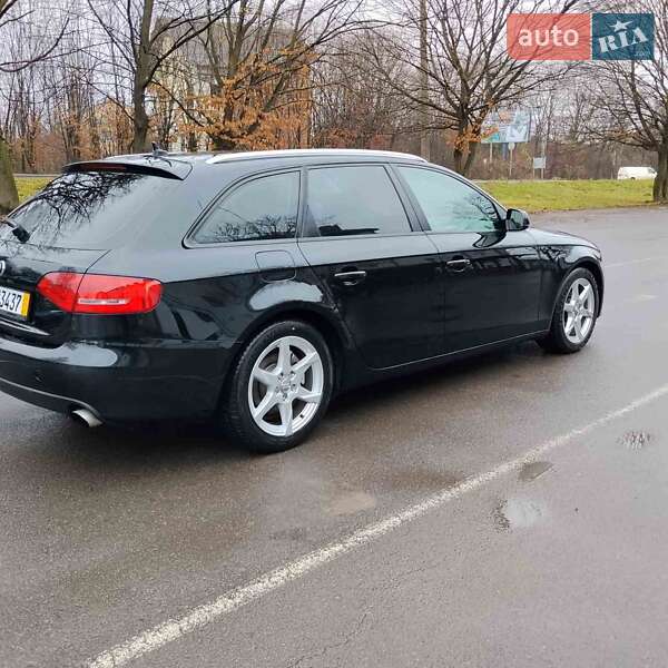 Універсал Audi A4 2011 в Івано-Франківську