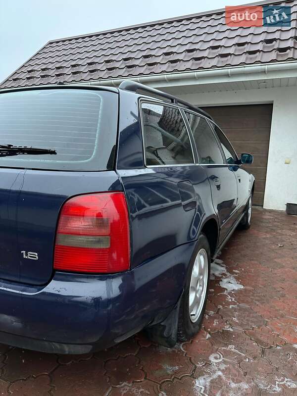 Универсал Audi A4 1996 в Киеве