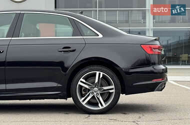 Седан Audi A4 2016 в Киеве