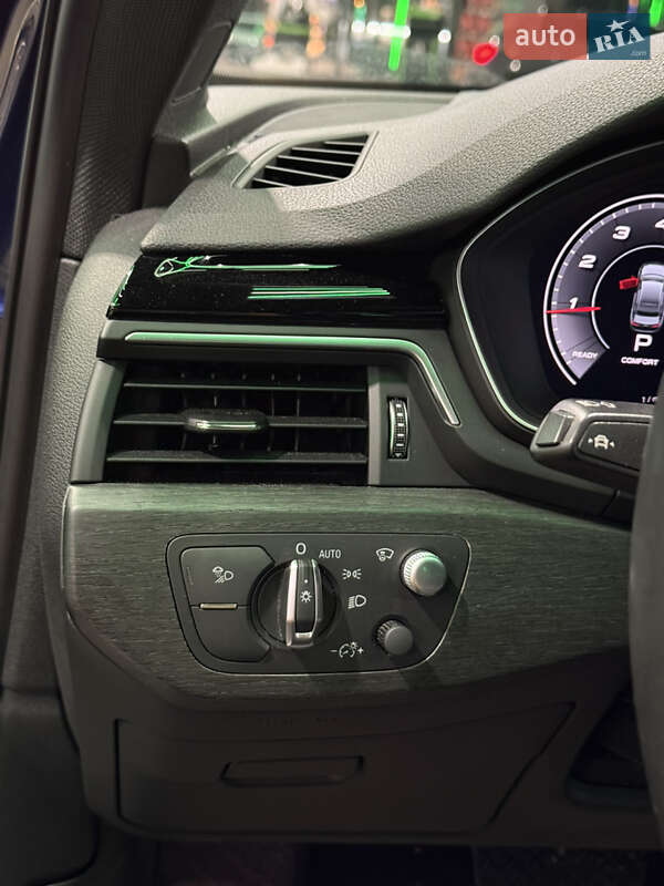 Седан Audi A4 2020 в Днепре