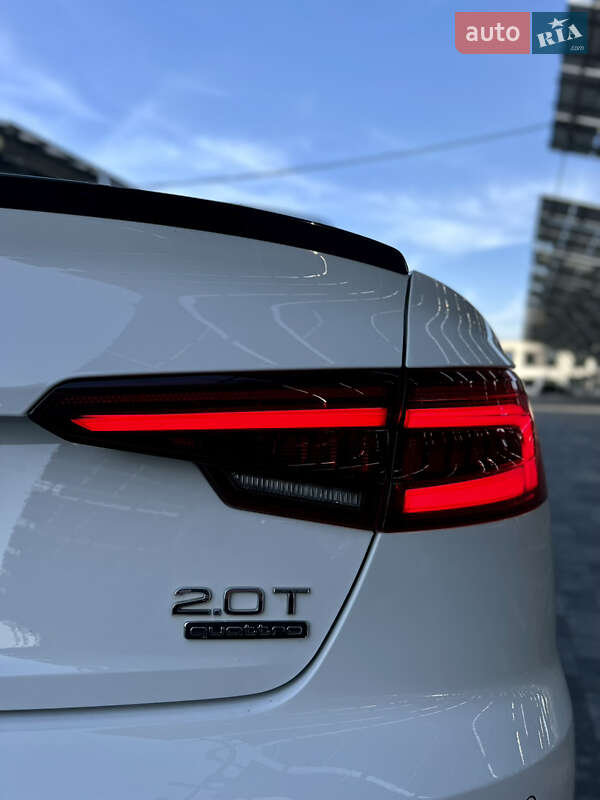Седан Audi A4 2017 в Львове