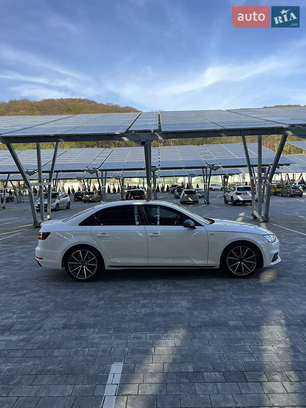 Седан Audi A4 2017 в Львове