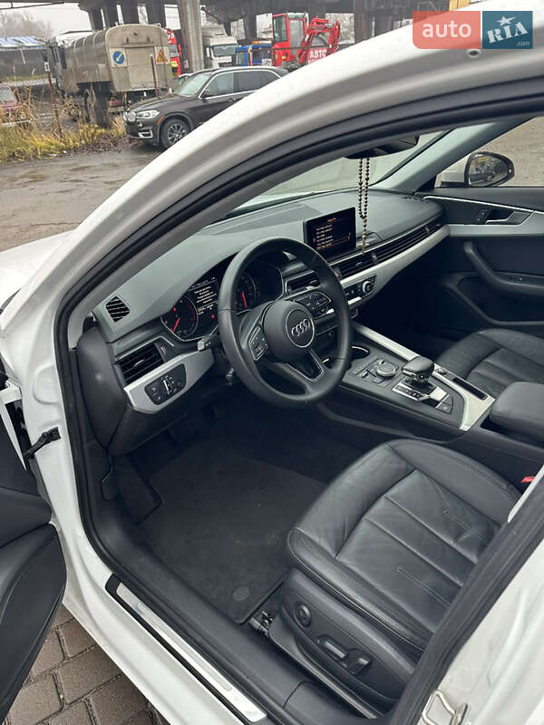 Седан Audi A4 2017 в Львове