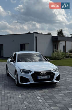 Седан Audi A4 2022 в Києві