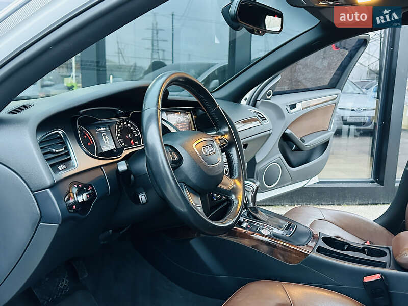 Седан Audi A4 2013 в Харкові