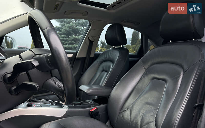 Седан Audi A4 2013 в Львове