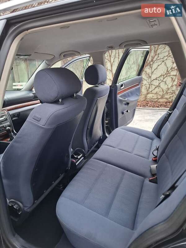 Универсал Audi A4 2000 в Черновцах