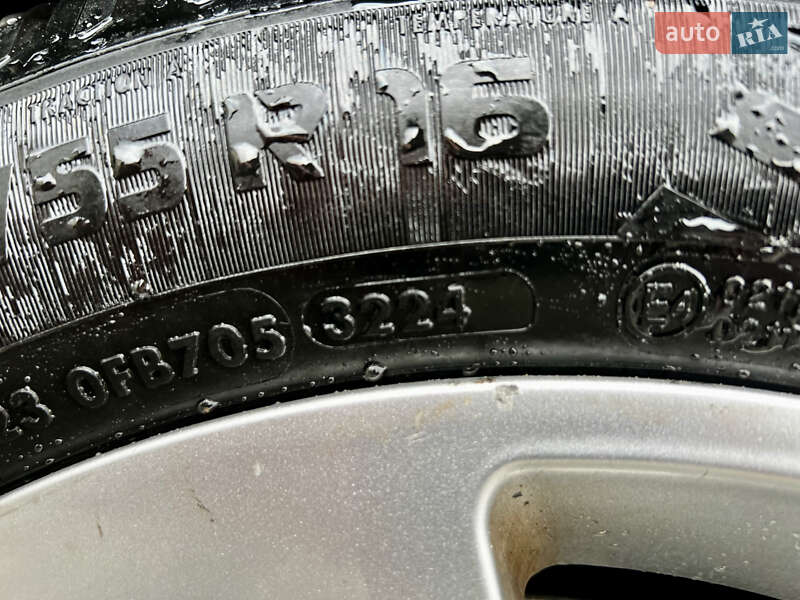 Седан Audi A4 2006 в Надворной