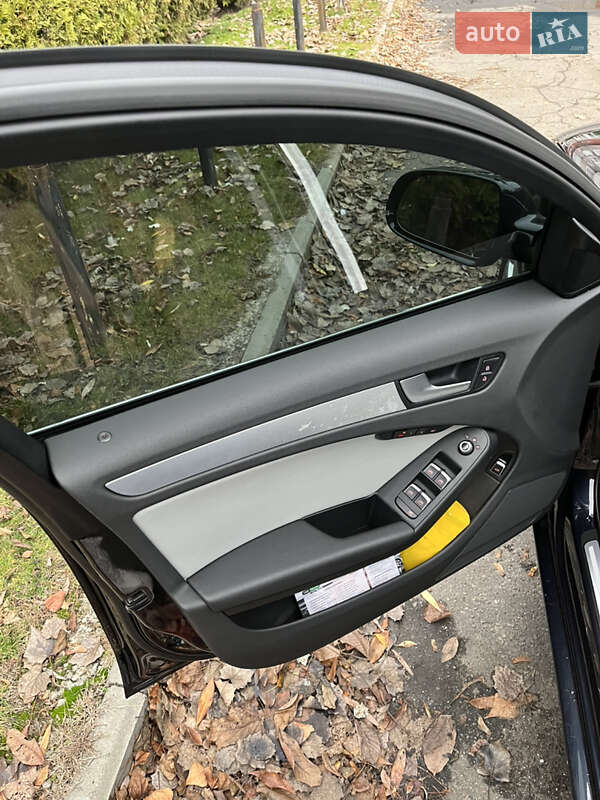 Седан Audi A4 2013 в Днепре