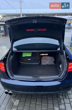 Седан Audi A4 2010 в Ивано-Франковске