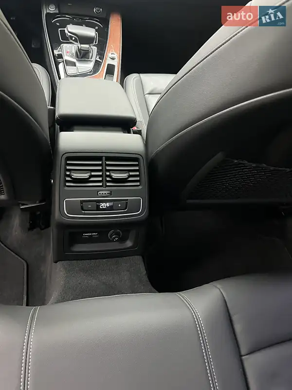 Audi A4 2020 VIN WAUHMAF40LA043224 фото оголошення 14 з 62