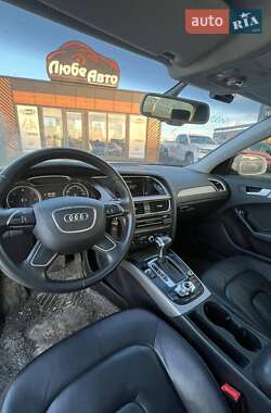 Седан Audi A4 2014 в Львове