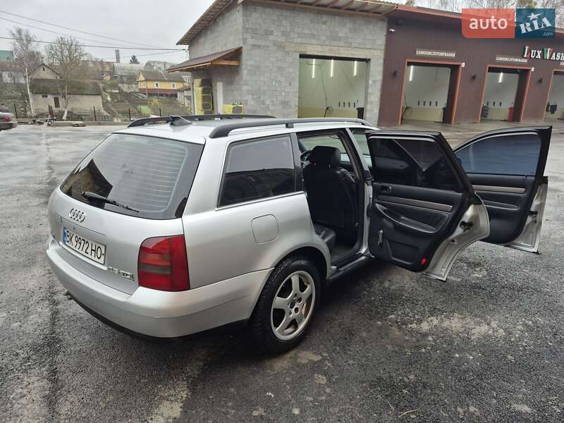 Универсал Audi A4 2000 в Ровно