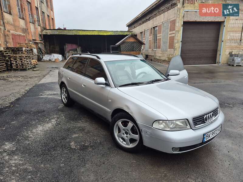 Универсал Audi A4 2000 в Ровно