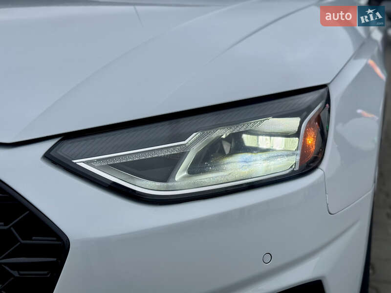 Седан Audi A4 2021 в Николаеве