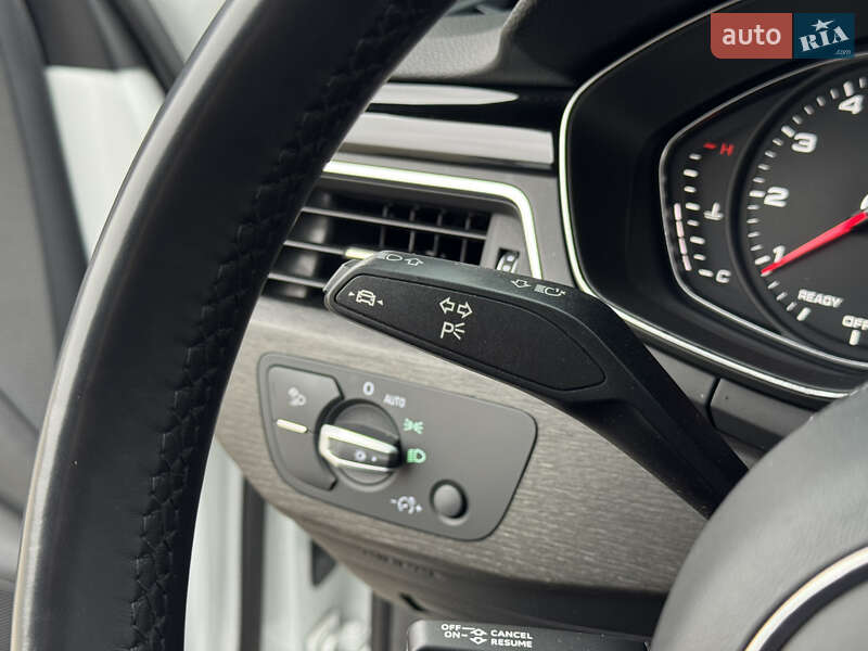 Седан Audi A4 2021 в Николаеве
