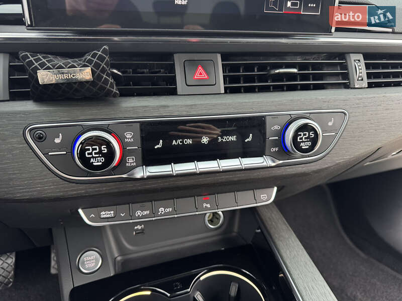 Седан Audi A4 2021 в Николаеве