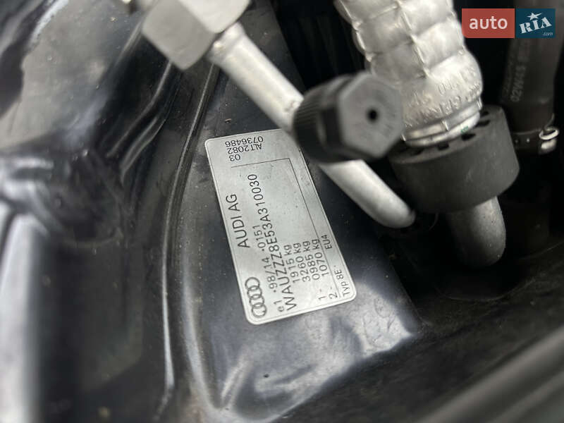 Универсал Audi A4 2004 в Сарнах