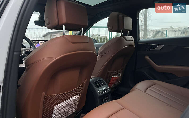 Седан Audi A4 2020 в Коломые
