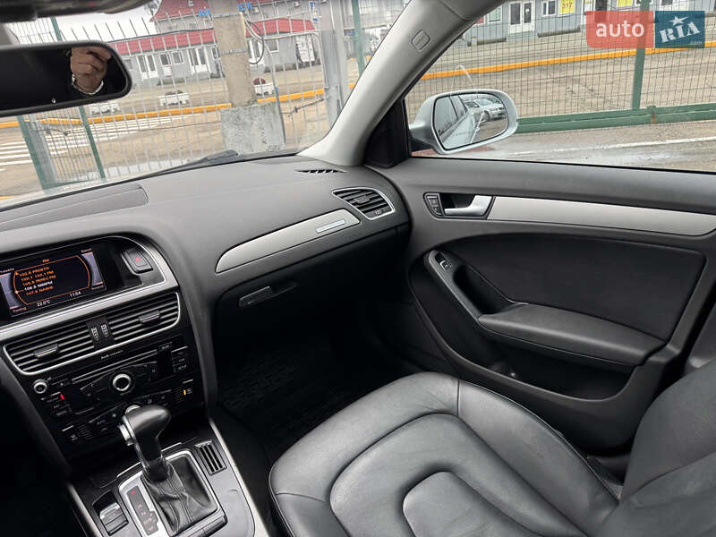 Седан Audi A4 2012 в Києві