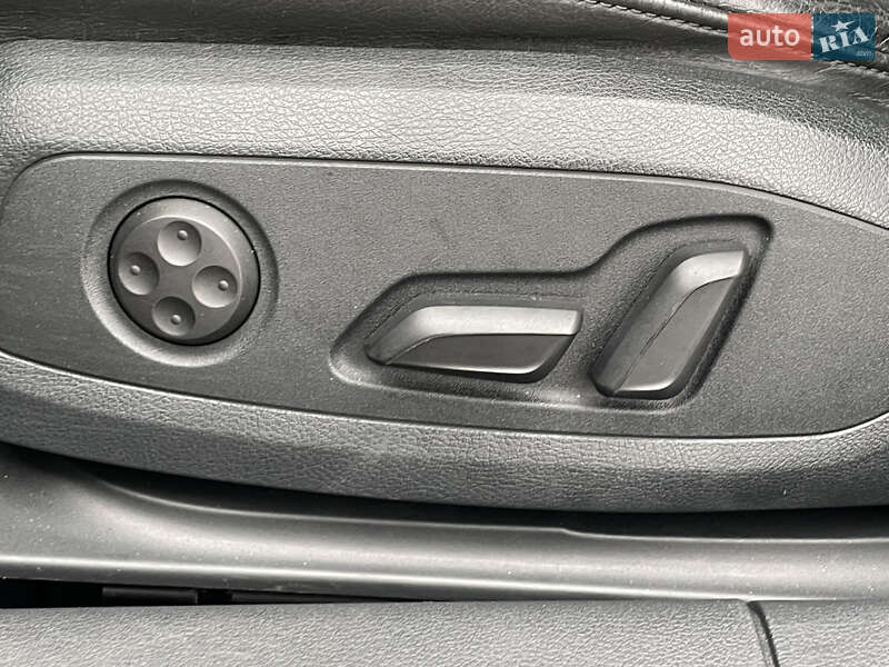 Седан Audi A4 2015 в Киеве