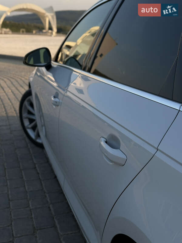 Седан Audi A4 2018 в Одессе