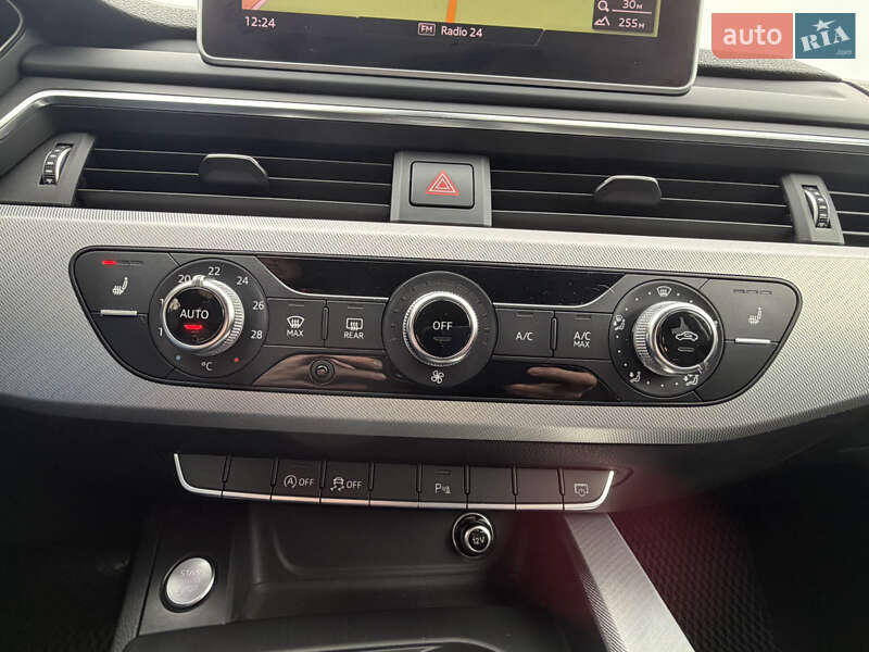 Универсал Audi A4 2017 в Виннице