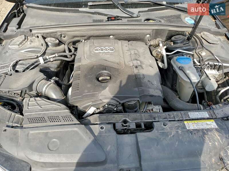 Седан Audi A4 2015 в Львове