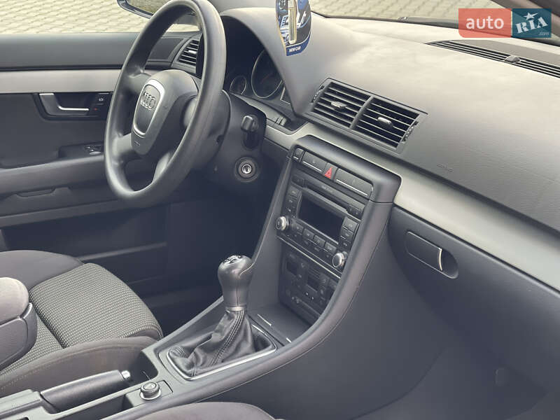 Седан Audi A4 2007 в Черновцах