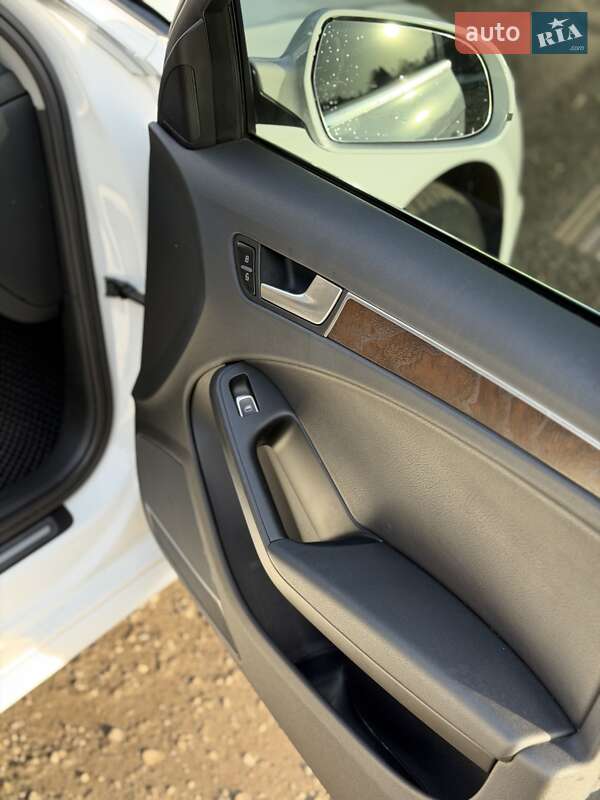 Седан Audi A4 2013 в Бориславе фото 33 Седан Audi A4 2013 в Бориславе