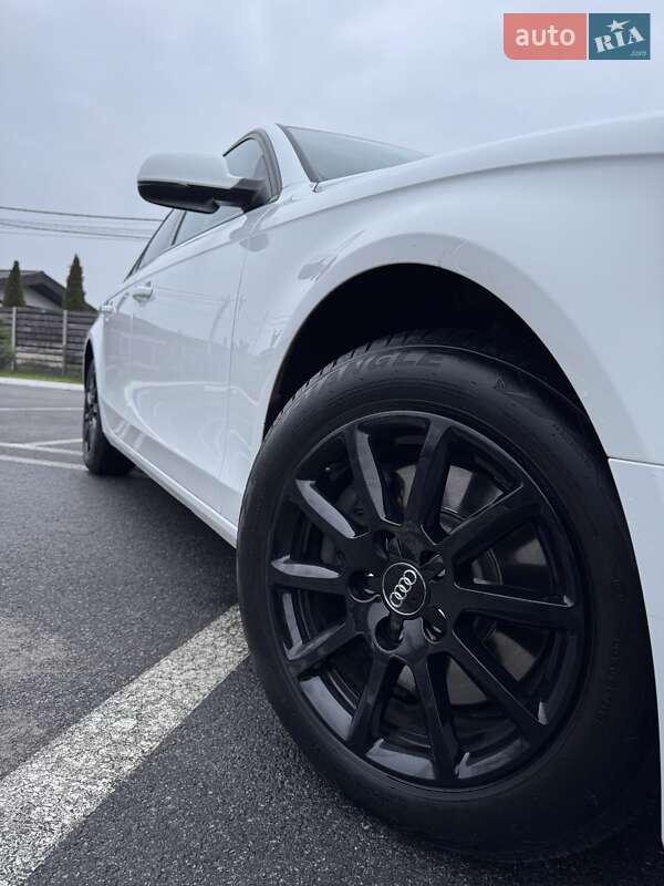 Седан Audi A4 2014 в Харькове
