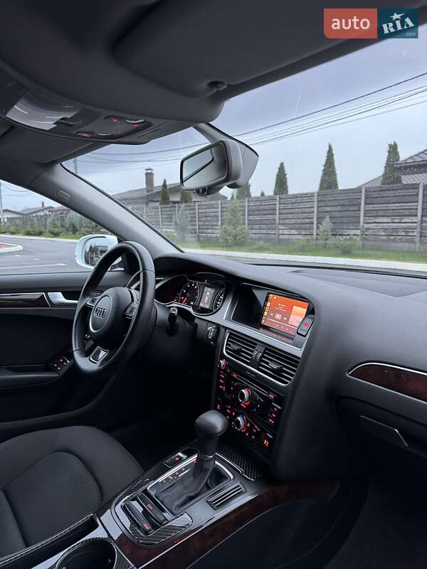 Седан Audi A4 2014 в Харькове