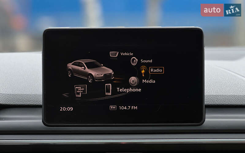 Седан Audi A4 2017 в Львове