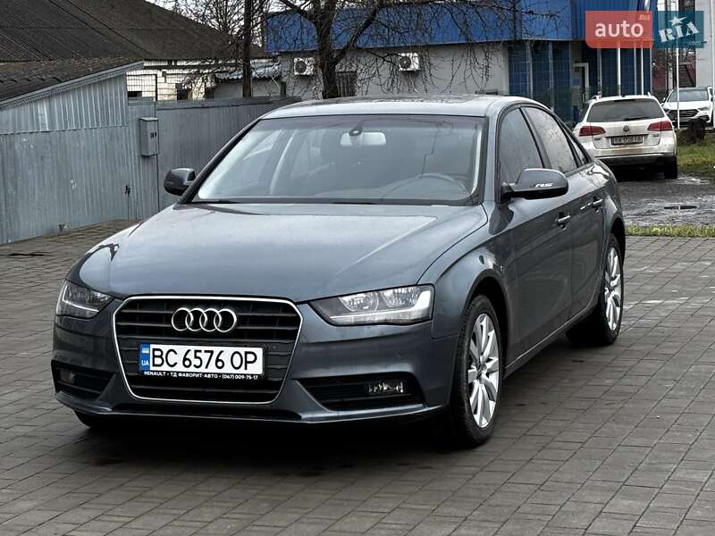 Седан Audi A4 2013 в Красилове