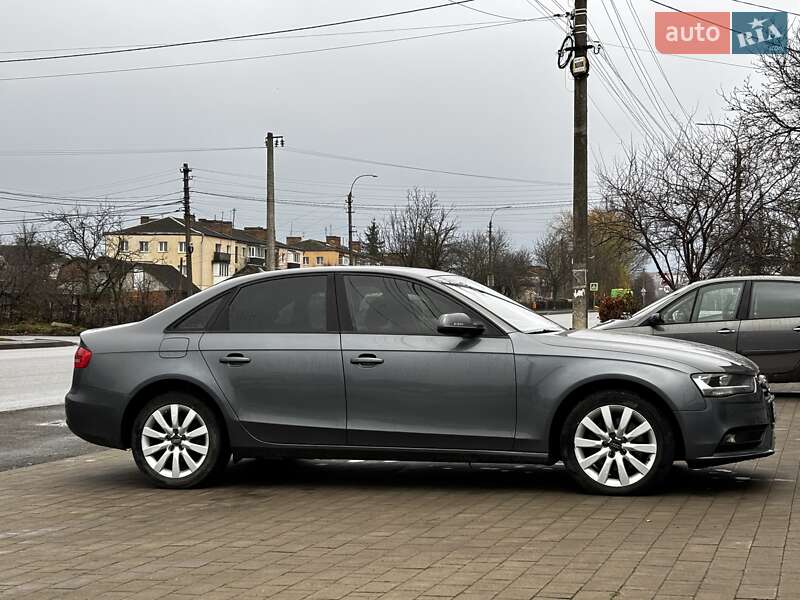 Седан Audi A4 2013 в Красилове
