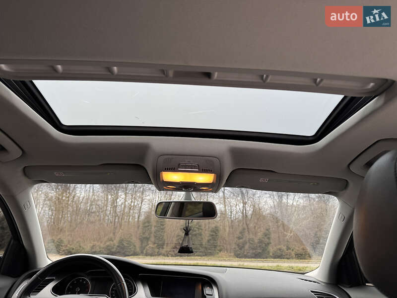 Седан Audi A4 2013 в Львові