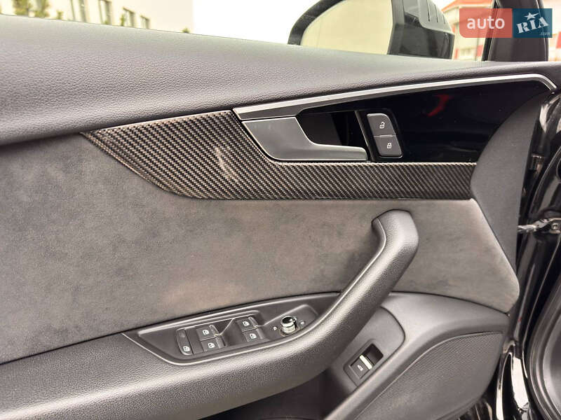 Універсал Audi A4 2019 в Києві