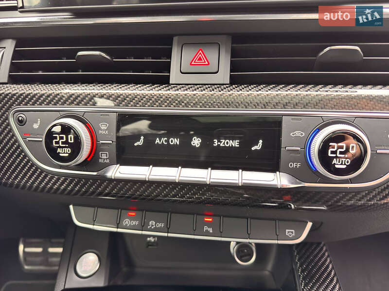 Універсал Audi A4 2019 в Києві