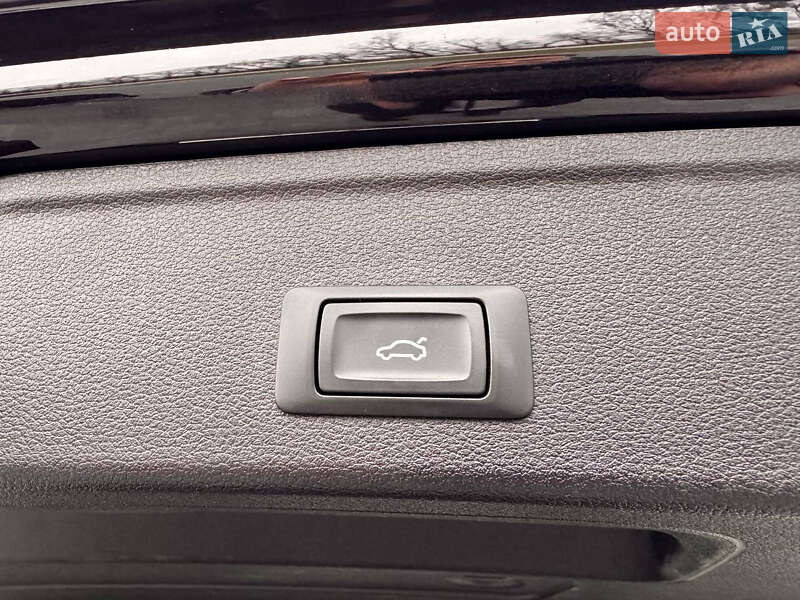 Універсал Audi A4 2019 в Києві