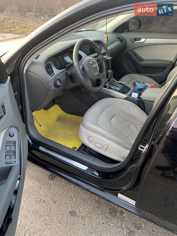 Седан Audi A4 2009 в Полтаве