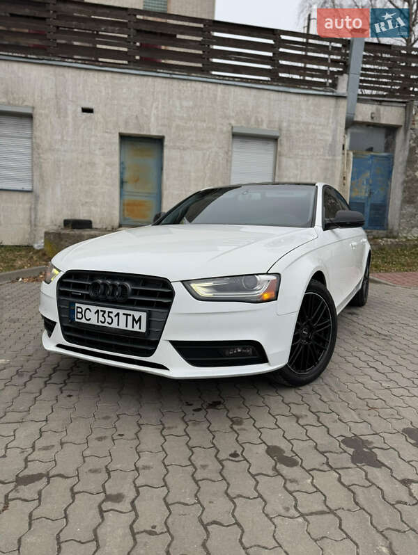 Седан Audi A4 2013 в Рогатине
