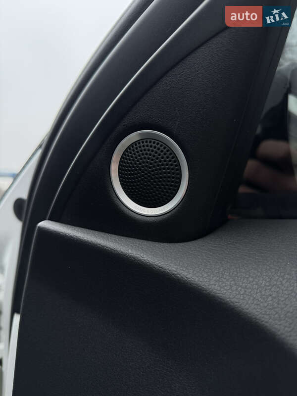 Седан Audi A4 2013 в Рогатине