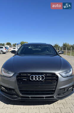 Седан Audi A4 2015 в Нововолынске