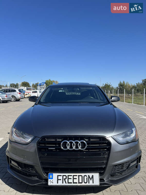 Седан Audi A4 2015 в Нововолынске