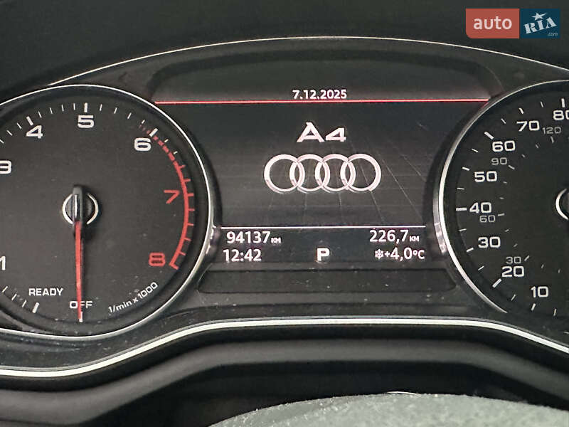 Седан Audi A4 2017 в Киеве