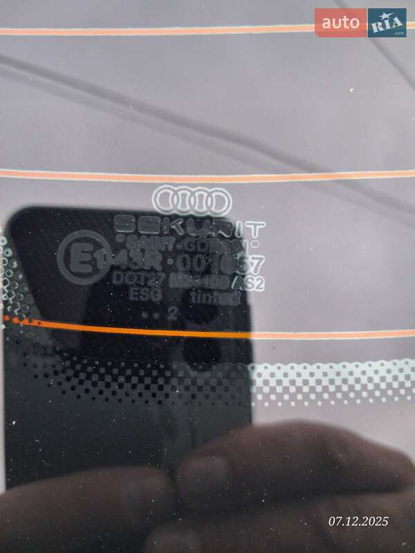 Седан Audi A4 2002 в Днепре