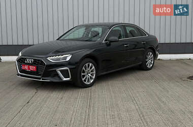 Седан Audi A4 2021 в Чернівцях