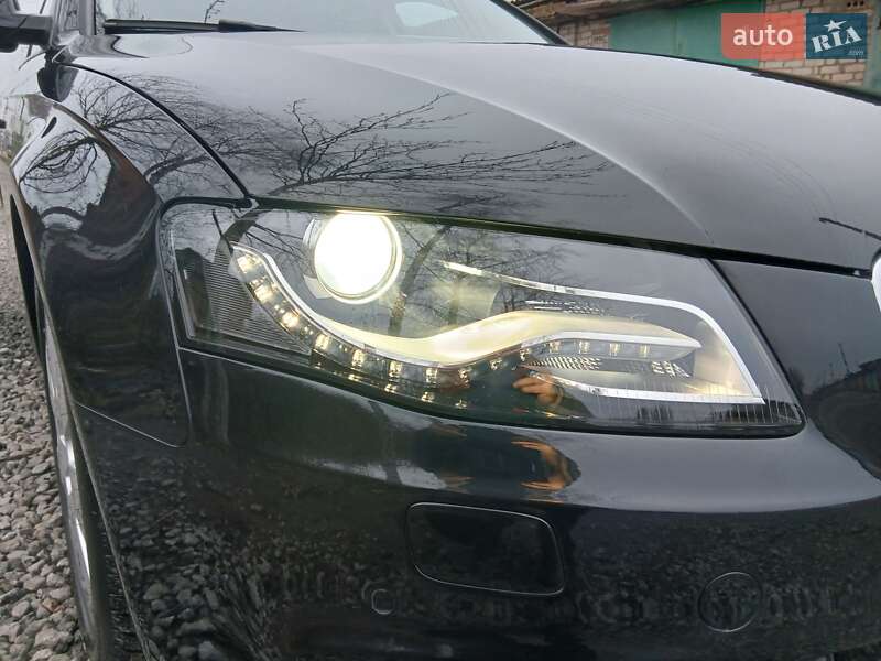 Седан Audi A4 2010 в Казатине